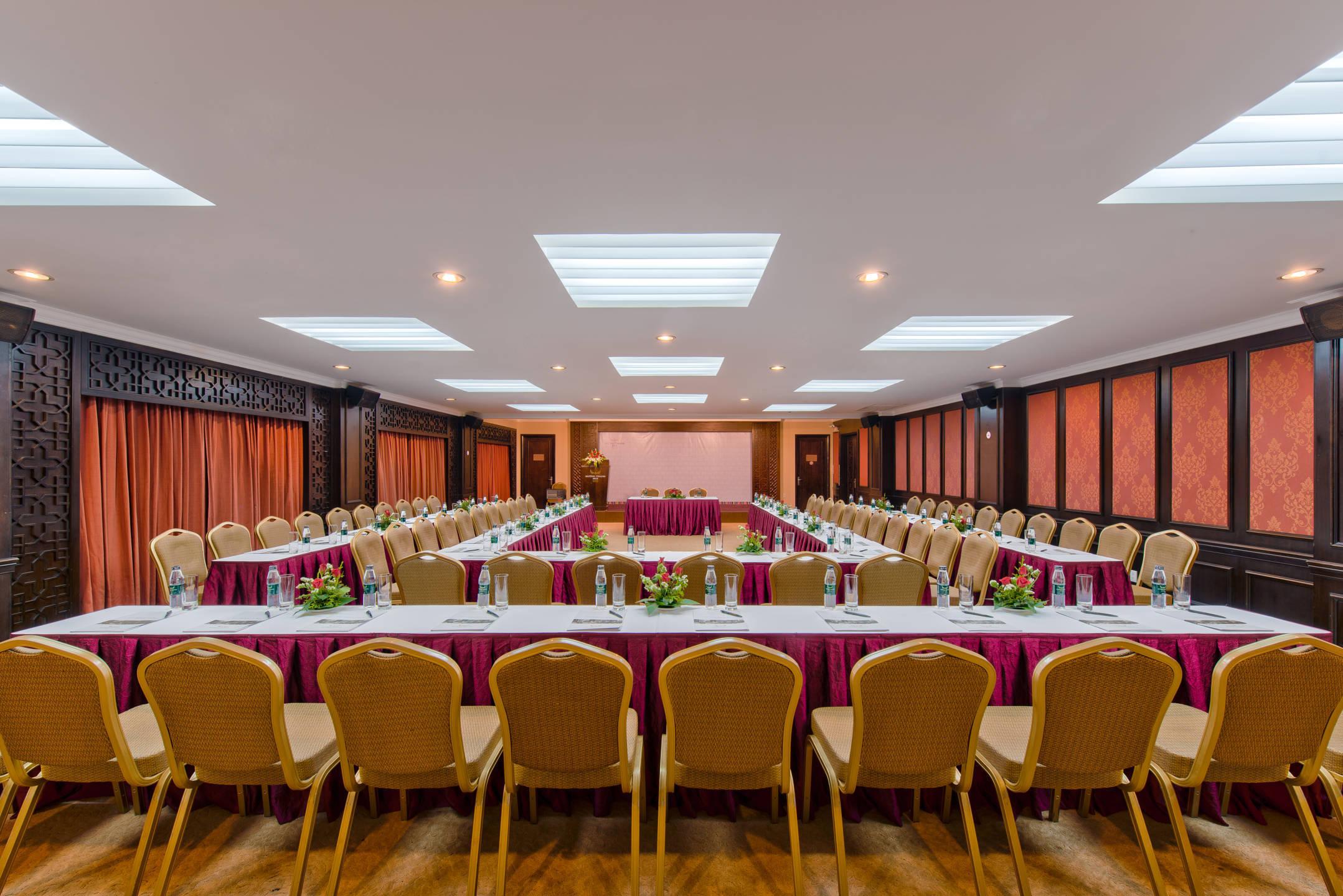 Muong Thanh Holiday Hue Hotel Екстериор снимка