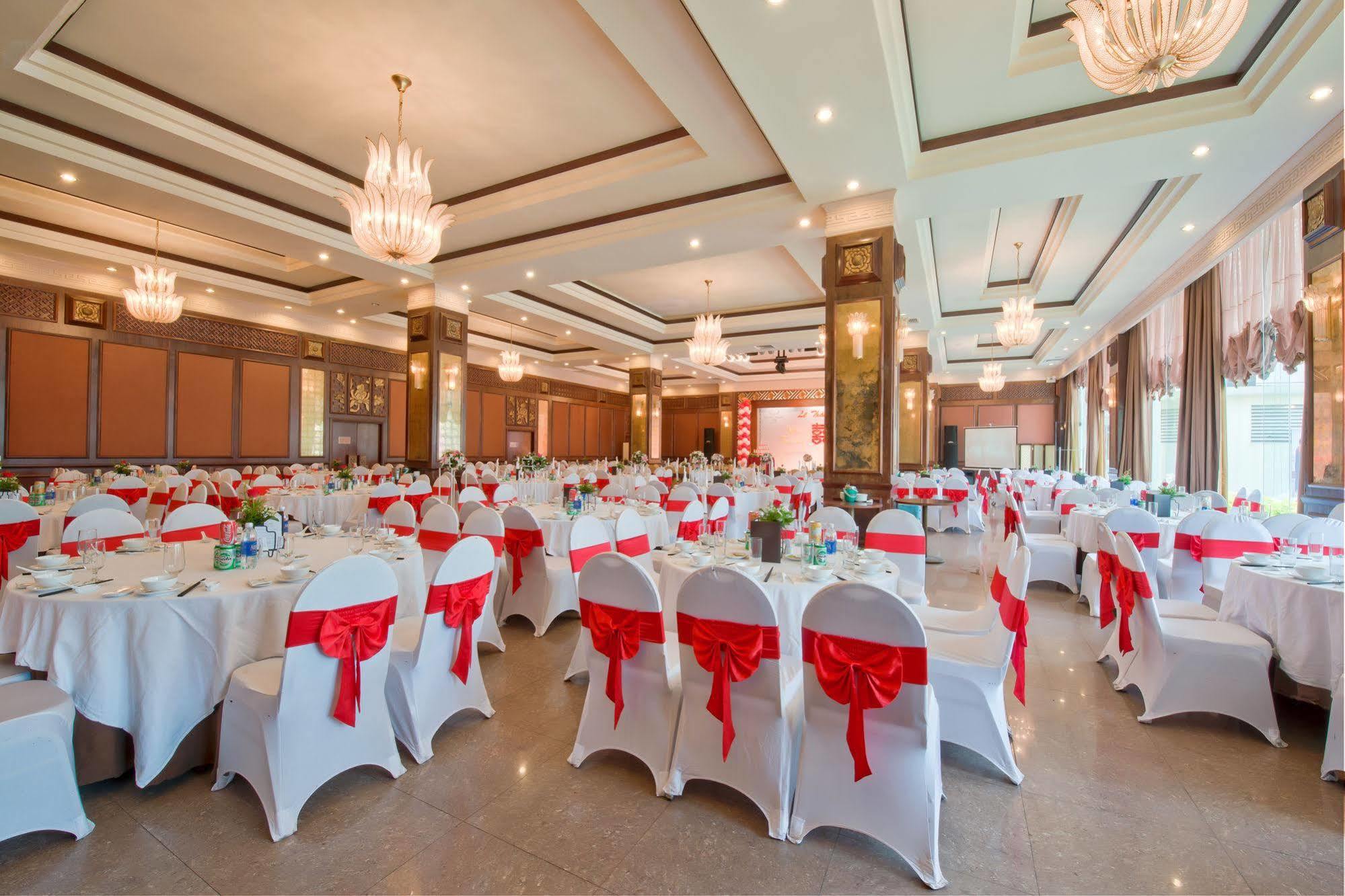 Muong Thanh Holiday Hue Hotel Екстериор снимка